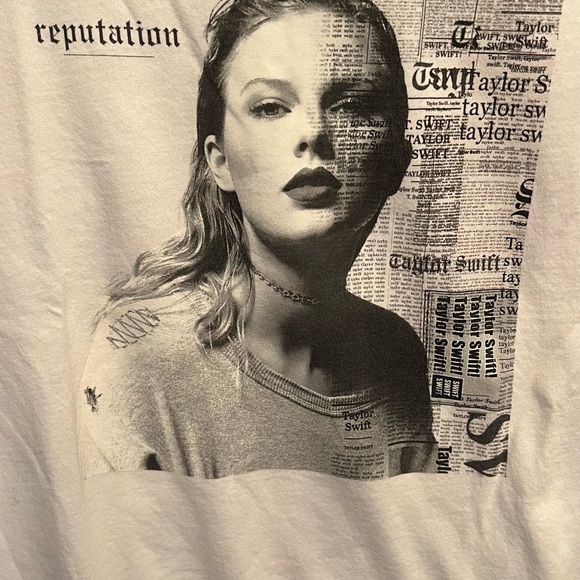 Taylor Swift Reputation White Tee - Picture 3 of 3